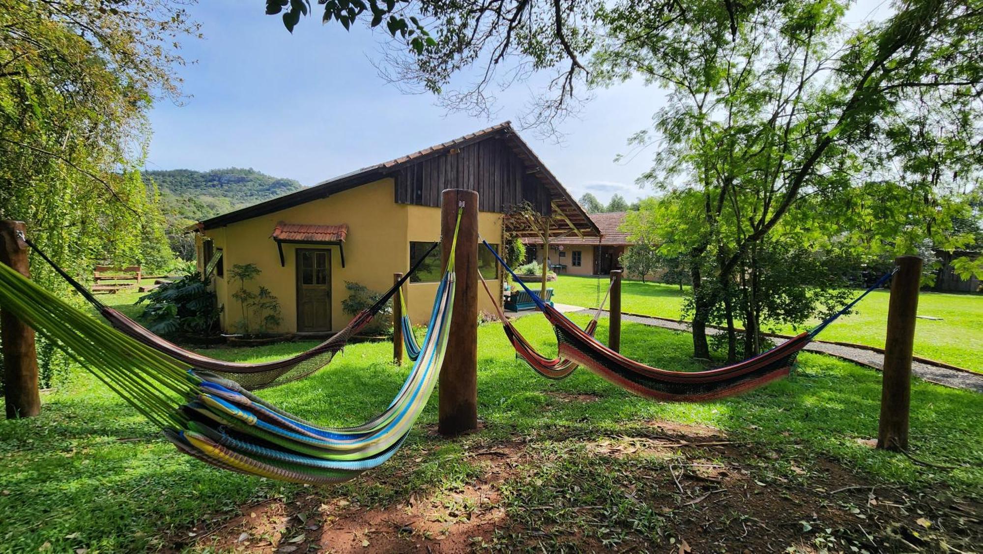 Готель Sitio Pe Na Terra - Retiros E Hospedagens Нову-Амбургу Екстер'єр фото